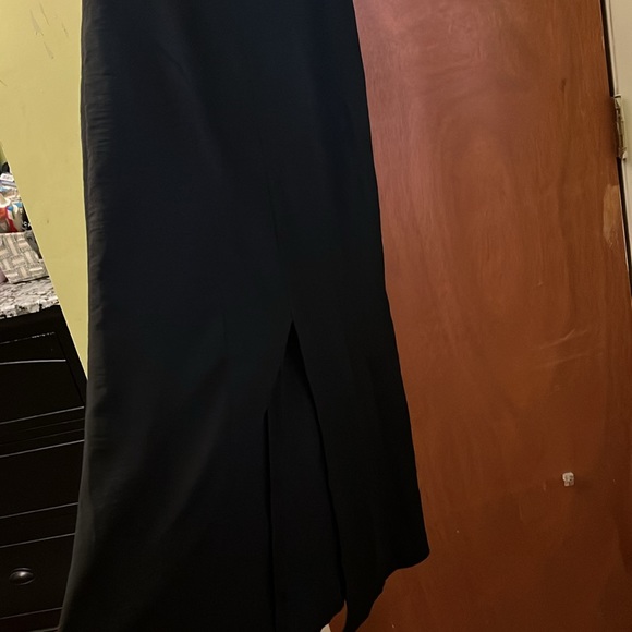 Black dress - Picture 2 of 2